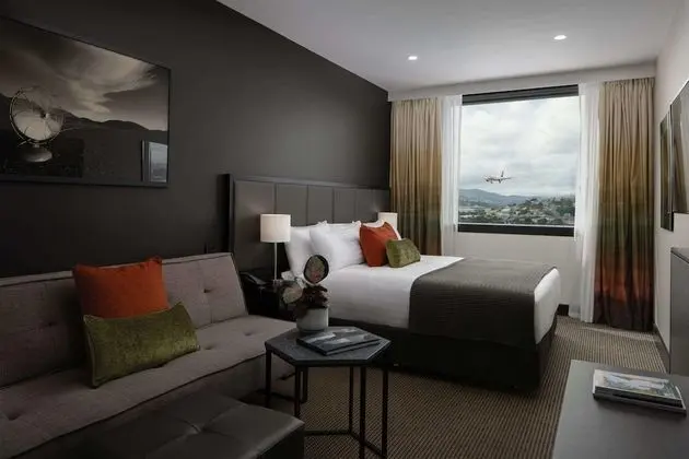 Superior Oda, 1 En Büyük (King) Boy Yatak (North)