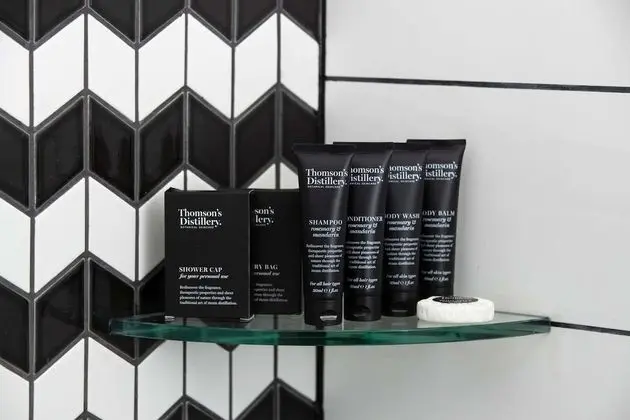 Superior Oda, 1 En Büyük (King) Boy Yatak (North)