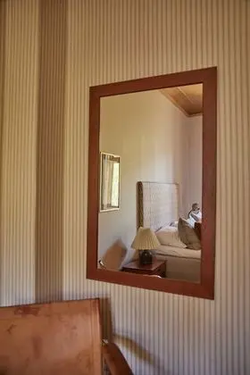 Tek Büyük Yataklı Oda, 1 Çift Kişilik Yatak, Ortak Banyo