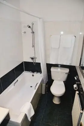 Classic Tek Büyük Yataklı Oda