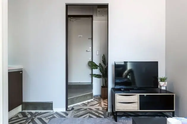 Dört Kişilik Oda, Sigara İçilmez (Western Style Room 102)