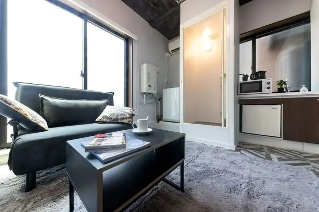 Dört Kişilik Oda, Sigara İçilmez (Western Style Room 102)