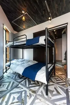 Dört Kişilik Oda, Sigara İçilmez (Western Style Room 102)