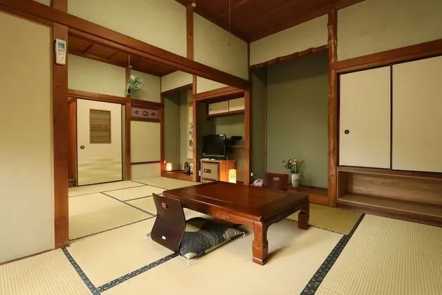Traditional Oda (Japanese Style, for 4 People)