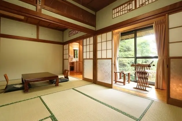 Traditional Oda (Japanese Style, for 4 People)