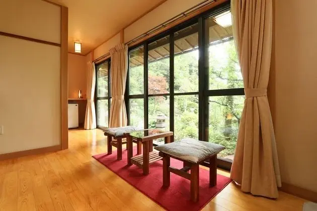 Traditional Oda (Japanese Style, for 4 People)