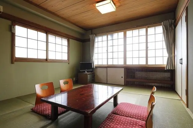 Superior Oda, Sigara İçilmez (10 tatami)