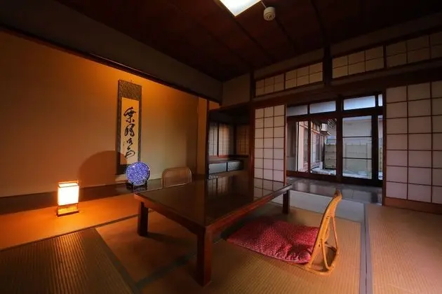 Traditional Oda, Sigara İçilmez, Ortak Banyo (Japanese Style, Organic Breakfast)