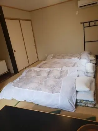 Üç Kişilik Oda
