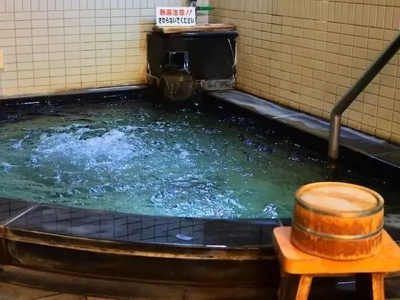 Dört Kişilik Oda, Ortak Banyo