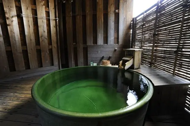 Oda, Sigara İçilmez (Open-Air Bath, KIKYO)