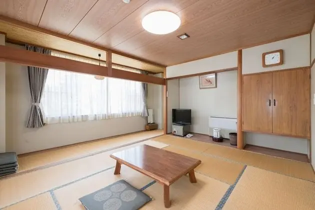 Traditional Oda, Sigara İçilebilir, Ortak Banyo (Japanese Style, 5 Guests)