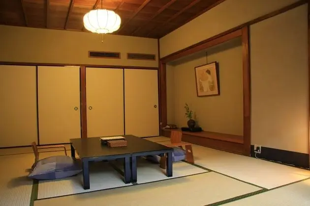 Traditional Oda, Sigara İçilmez (SYOEN)