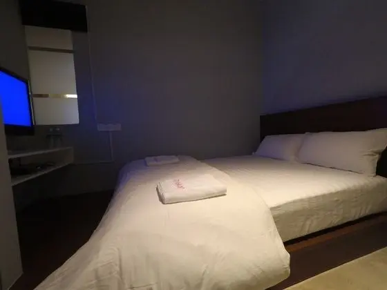Standard Room (Shared Bathroom)