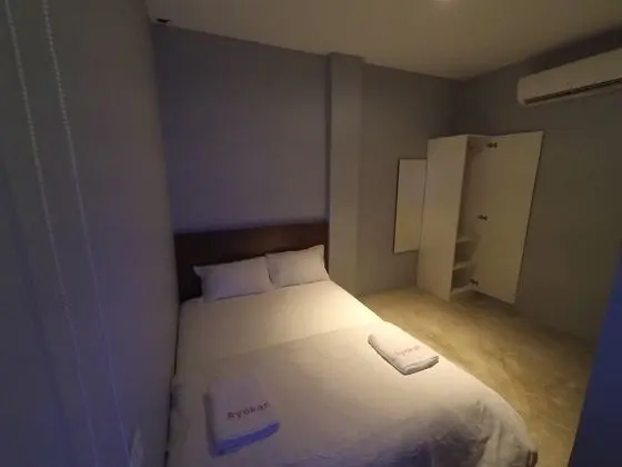 Standard Room (Shared Bathroom)