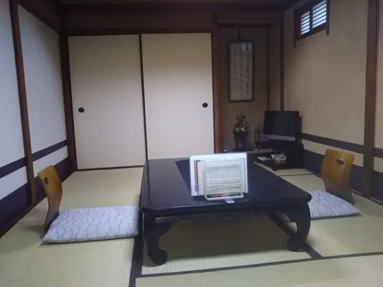 Traditional İki Ayrı Yataklı Oda (Japanese-Style-LateCheckInMUSTdeclare)