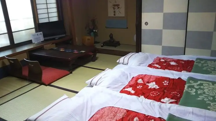 Traditional Üç Kişilik Oda (Japanese-Style-LateCheckInMUSTdeclare)