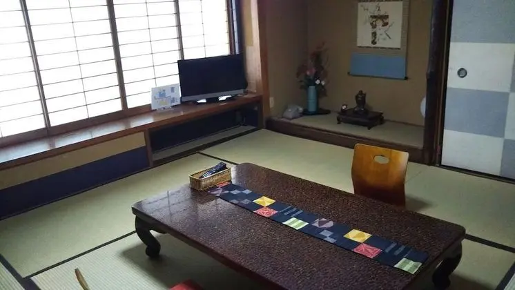Traditional Üç Kişilik Oda (Japanese-Style-LateCheckInMUSTdeclare)