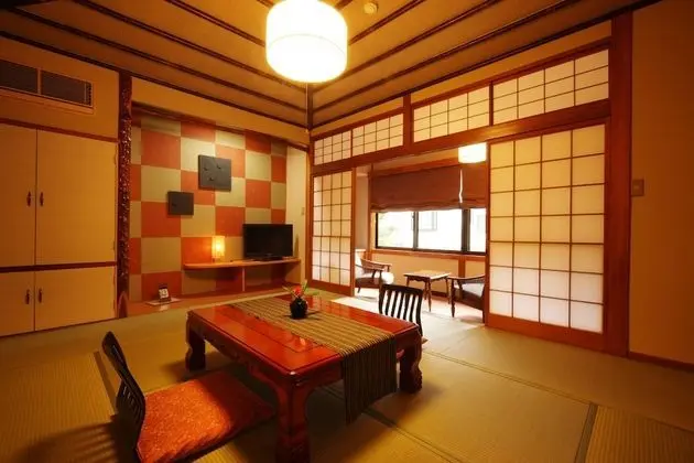 Traditional Oda (Japanese Style 4 guests)