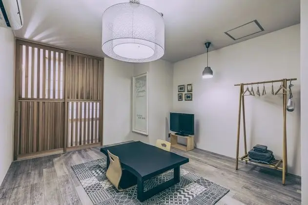 Oda, Sigara İçilmez (No Shower)