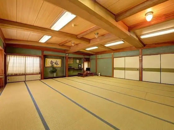 Traditional Oda, Sigara İçilebilir (Japanese-style, For 3-6 Guests)