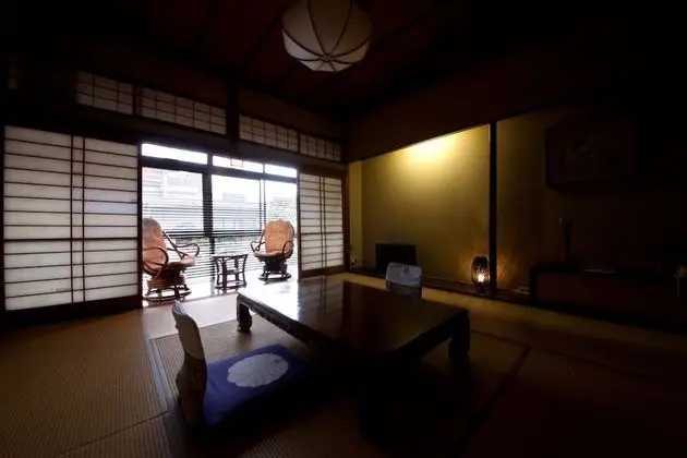 Traditional Oda (Shared Bath, Adult Only)