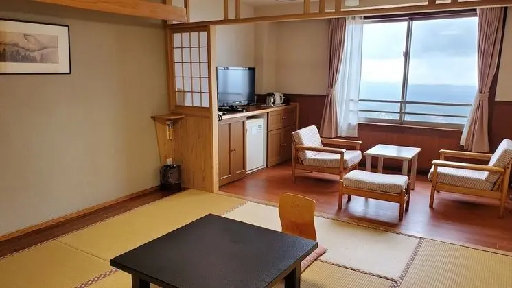 Traditional Oda (Japanese, 8 tatami mats)