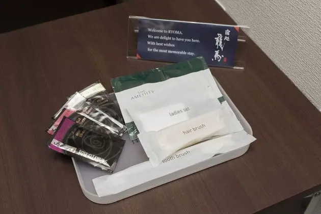 Tek Kişilik Oda, Sadece kadınlar için, Sigara İçilmez
