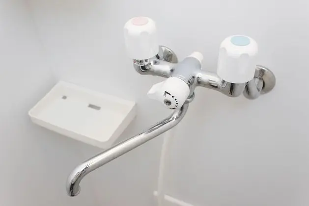 Ortak Ranzalı Oda, Sadece erkekler için (Capsule Style)