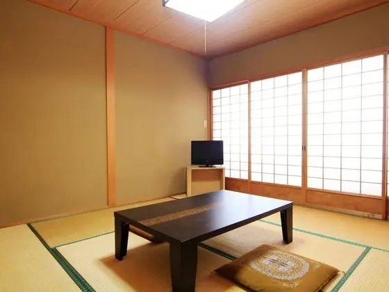 Traditional Oda, Sigara İçilebilir (Japanese Style, for 3 People)