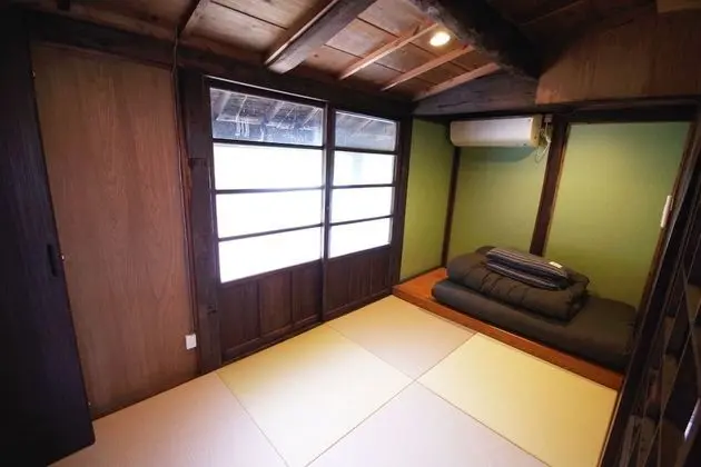 Ev (Traditional Okinawa Style)