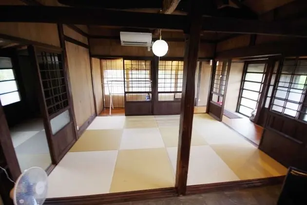 Ev (Traditional Okinawa Style)