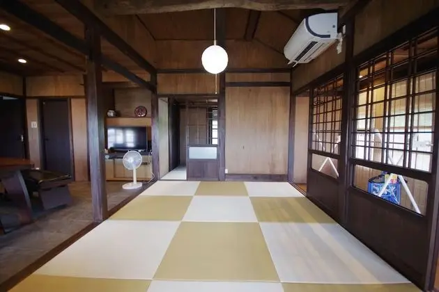 Ev (Traditional Okinawa Style)