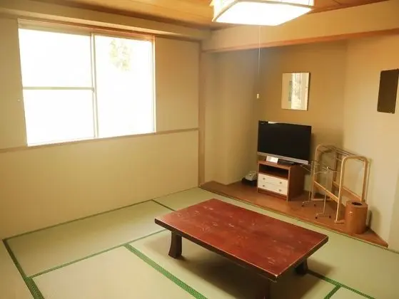 Traditional Oda, Ortak Banyo (JP Style, 4 Guests, Shared Toilet)