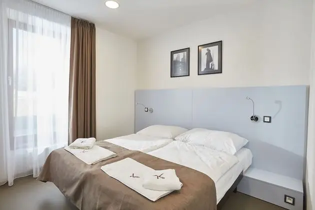 Classic Tek Büyük Yataklı Oda