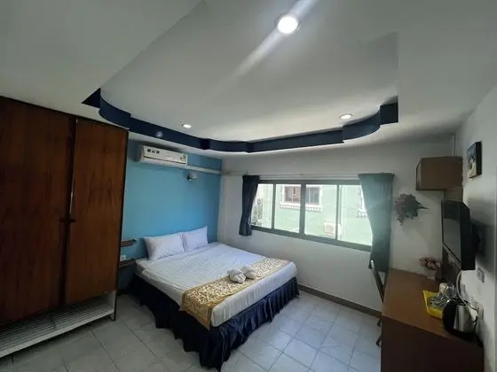 Standard Tek Büyük Yataklı Oda