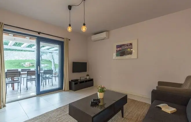 Luxury Villa, 4 Yatak Odası, Kişiye Özel Havuzlu (Kvinta)