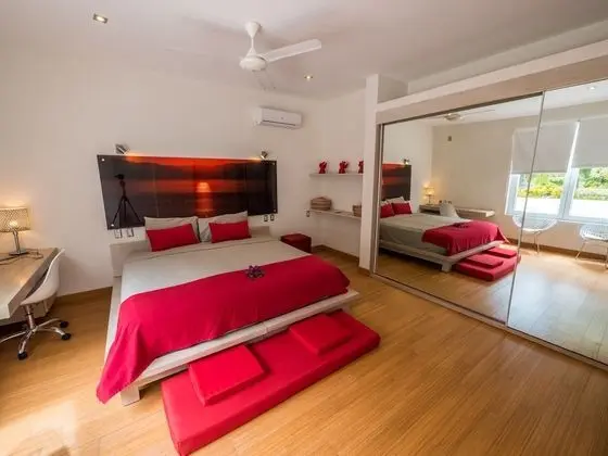 Casa Corazon: 5-Bedroom Villa with Priva