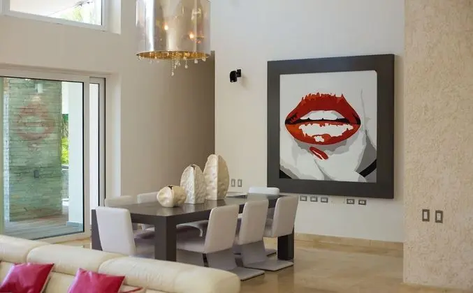 Casa Corazon: 5-Bedroom Villa with Priva