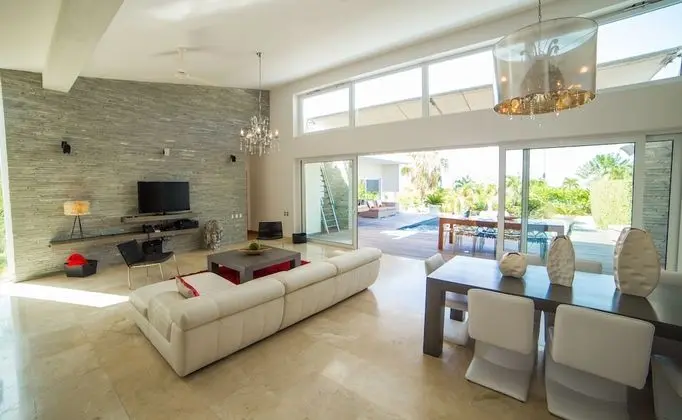 Casa Corazon: 5-Bedroom Villa with Priva