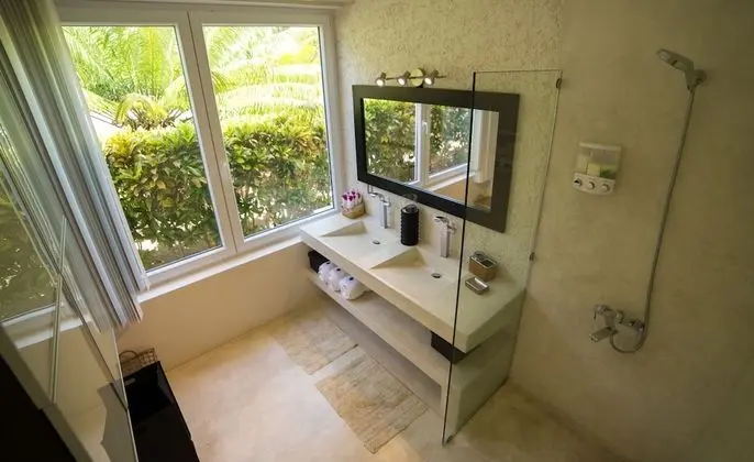 Casa Corazon: 5-Bedroom Villa with Priva