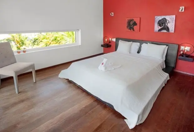 Casa Sayadena: 5-Bedroom Villa with Pool