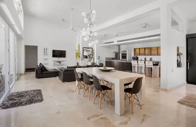 Casa Sayadena: 5-Bedroom Villa with Pool