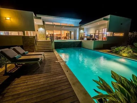 Casa Sayadena: 5-Bedroom Villa with Pool