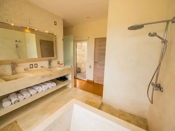 Grand Villa, 4 Yatak Odası, Jakuzi