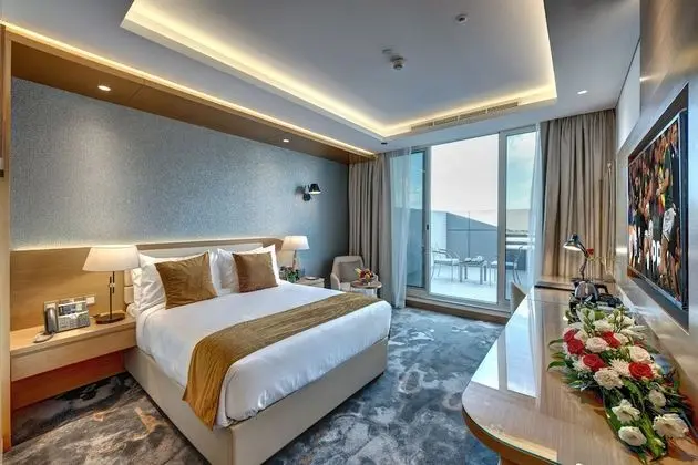 Executive Oda, Teras (King)