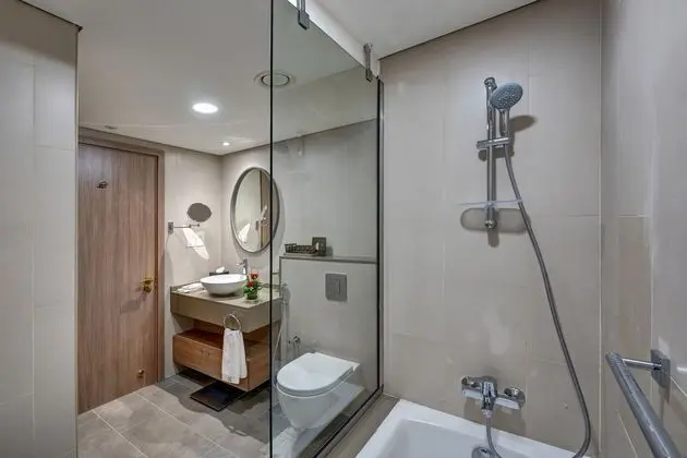 Executive Oda, Teras (King)