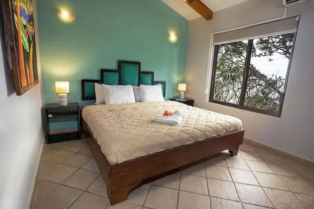 Villa, 2 Bedrooms,  One Queen Size Bed.