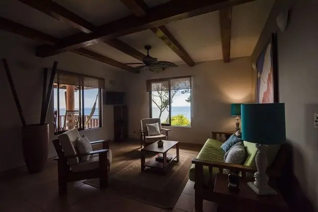 Villa, 2 Bedrooms,  One Queen Size Bed.