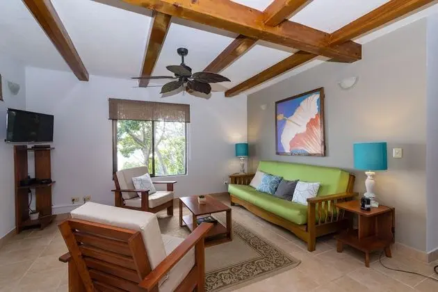 Villa, 2 Bedrooms,  One Queen Size Bed.